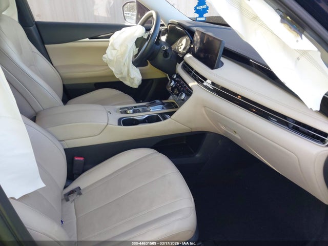 INFINITI Qx Pure