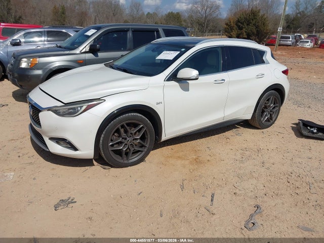 INFINITI Qx Premium