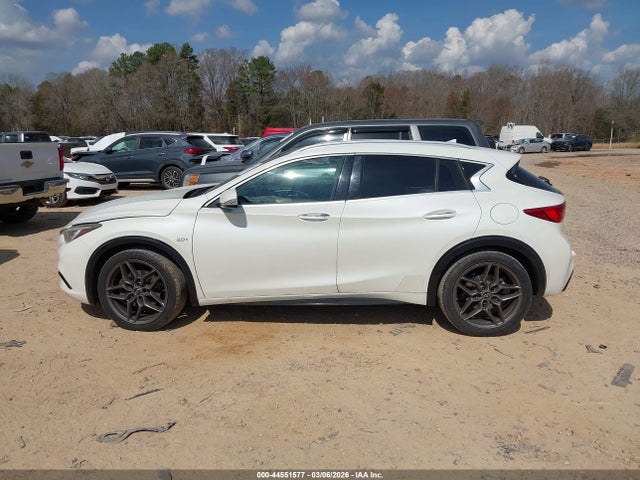 INFINITI Qx Premium