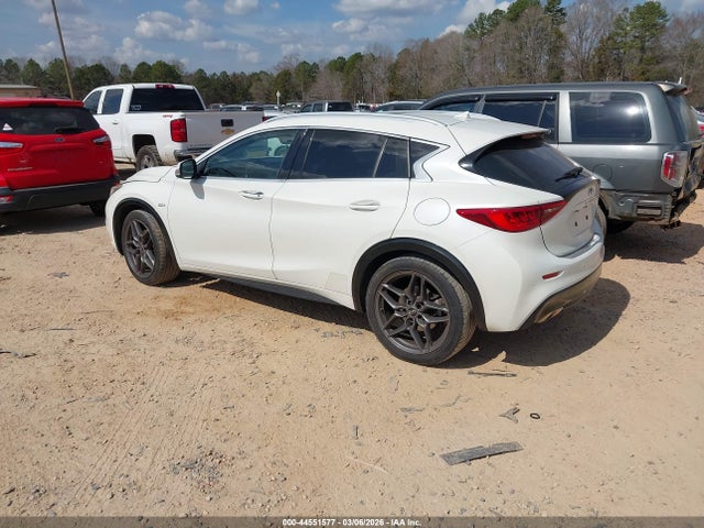 INFINITI Qx Premium
