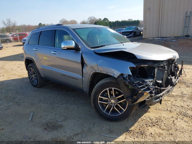 Salvage Jeep Grand Cherokee Image