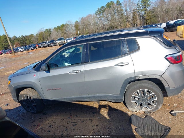 Jeep Compass Trailhawk 4x4
