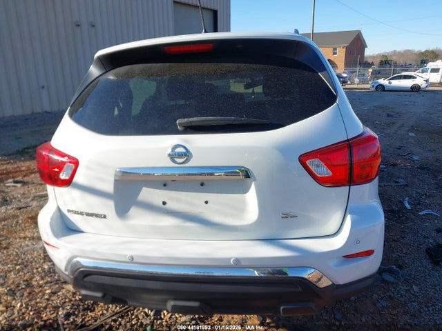 Nissan Pathfinder Sl