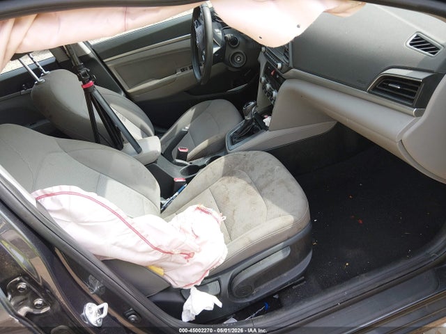Hyundai ELANTRA Sel