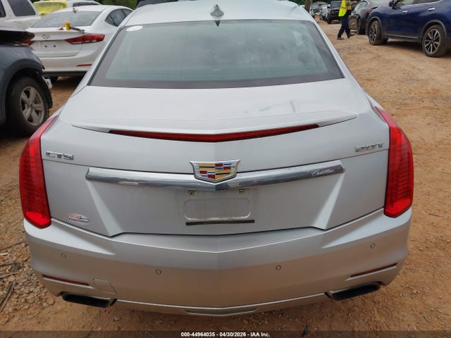 Cadillac CTS Standard