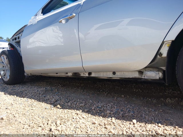 Cadillac CTS Standard