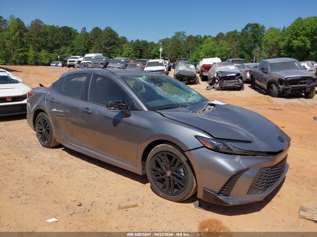 Salvage Toyota Camry Image