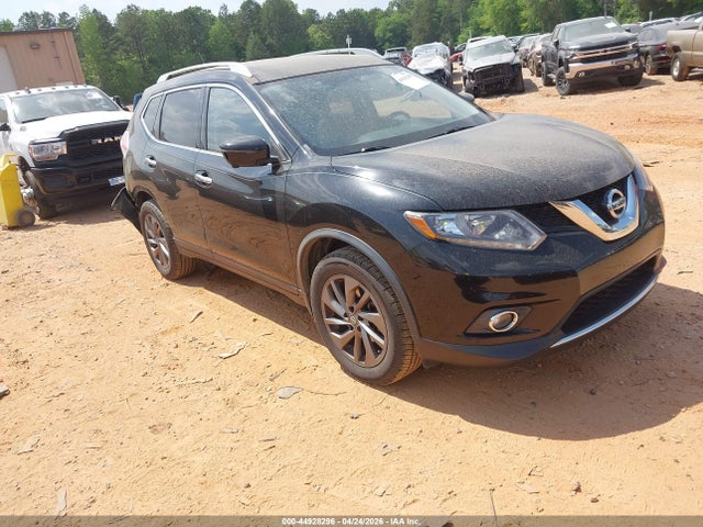 Salvage Nissan Rogue Image