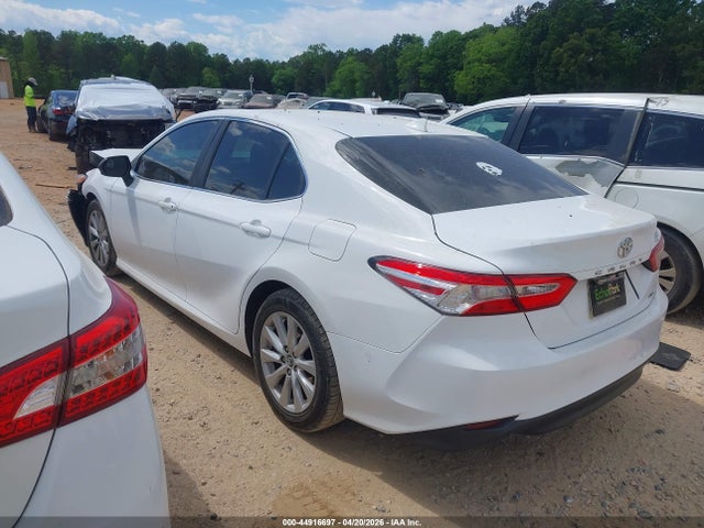 Toyota Camry Le