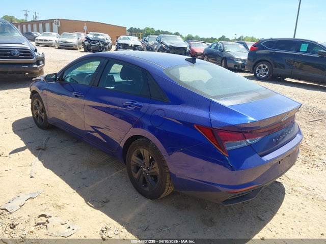 Hyundai ELANTRA Sel