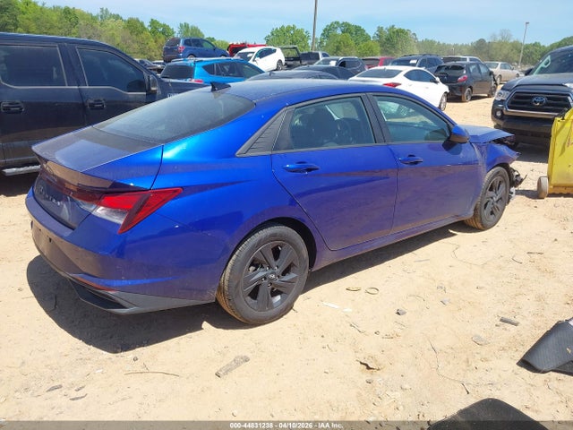 Hyundai ELANTRA Sel