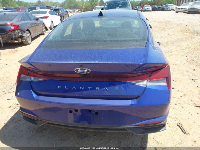 Hyundai ELANTRA Sel