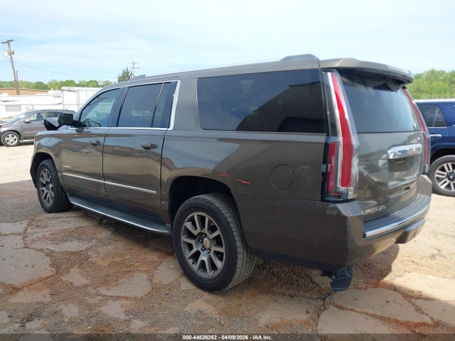 GMC Yukon Denali