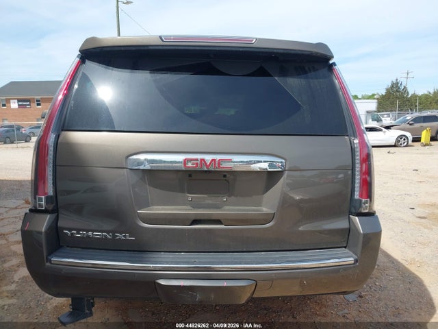 GMC Yukon Denali