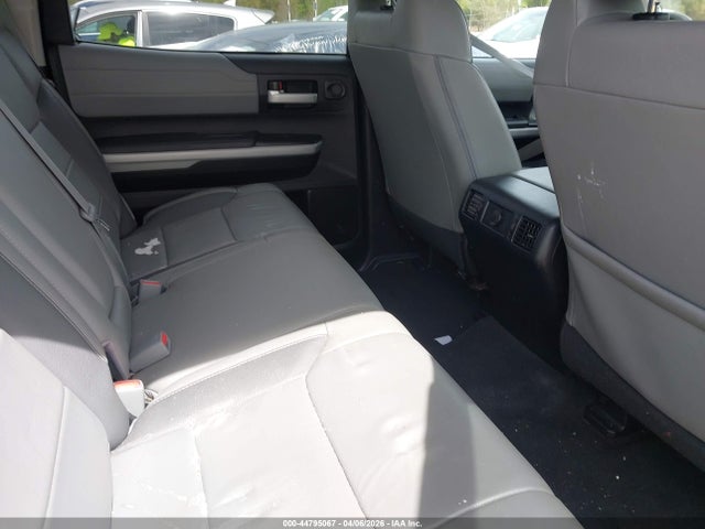 Toyota Tundra Limited 5.7l V8