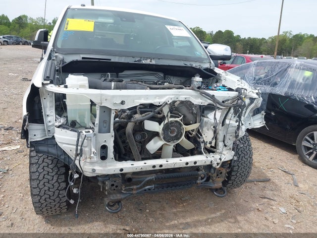 Toyota Tundra Limited 5.7l V8