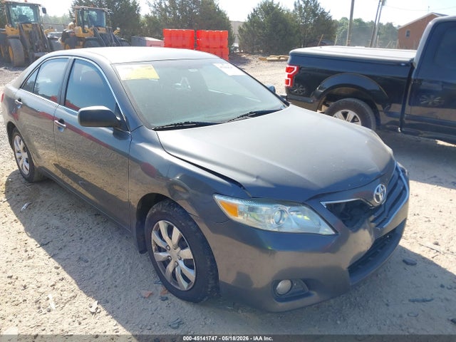 Salvage Toyota Camry Image