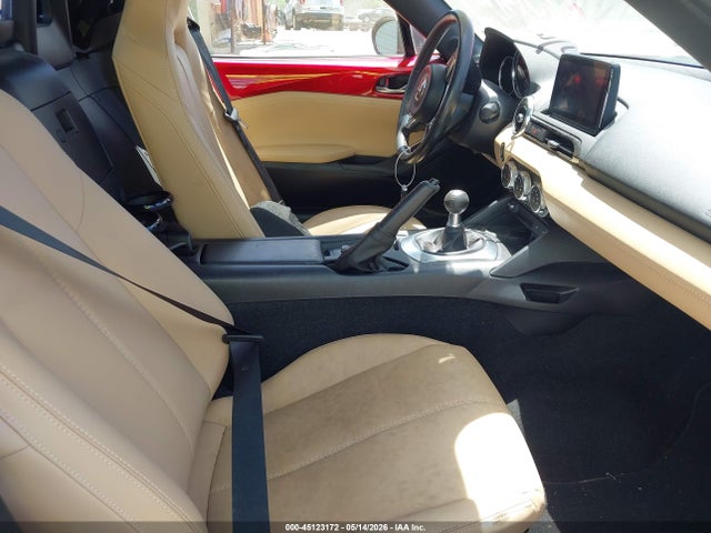 Mazda MX-5 Miata RF Grand Touring