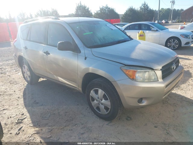 Salvage Toyota RAV4 Image