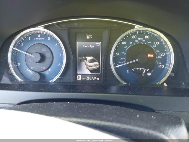 Toyota Camry Le