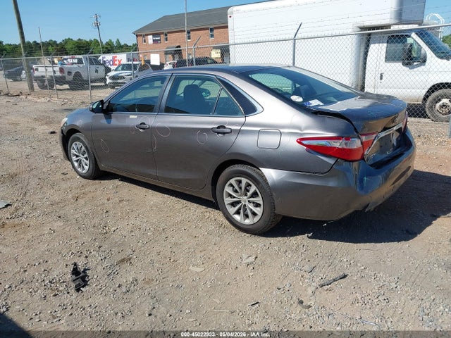 Toyota Camry Le
