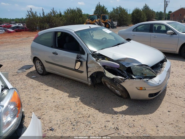 Salvage Ford Focus Image