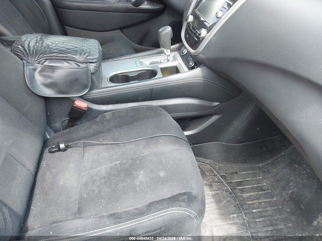 Nissan Murano S