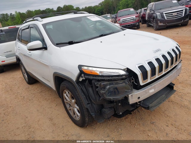 Salvage Jeep Cherokee Image