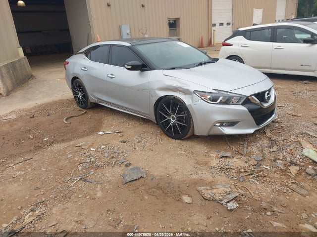 Salvage Nissan Maxima Image