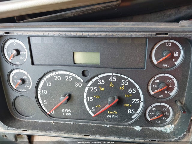 Freightliner Columbia 112