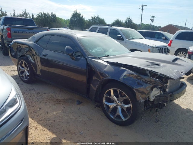 Salvage Dodge Challenger Image