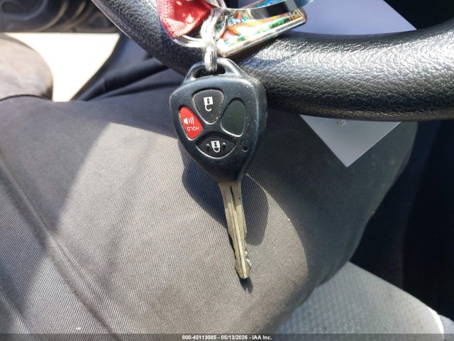 Toyota Yaris Le