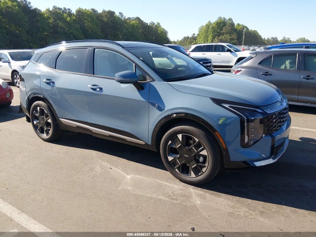 Salvage Kia Sportage Image