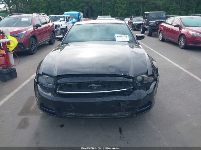 Ford Mustang V6
