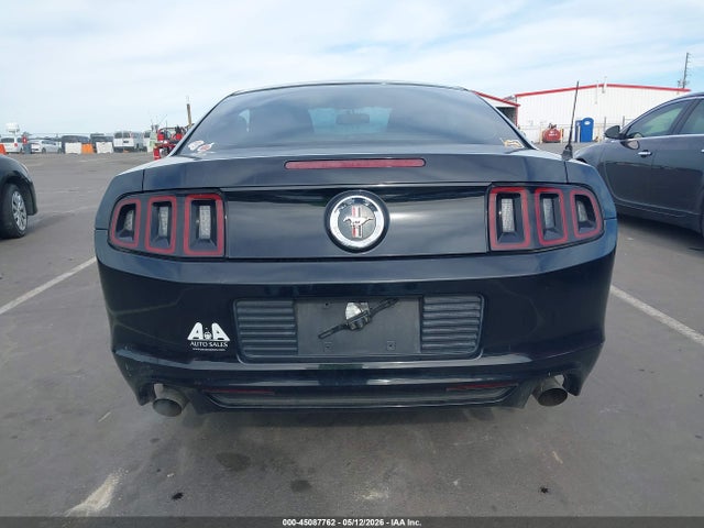 Ford Mustang V6
