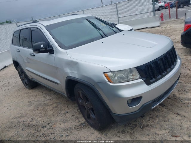 Salvage Jeep Grand Cherokee Image