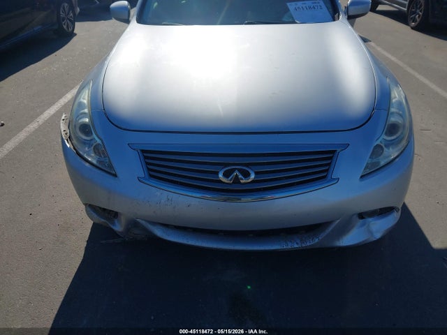 INFINITI G37 Journey