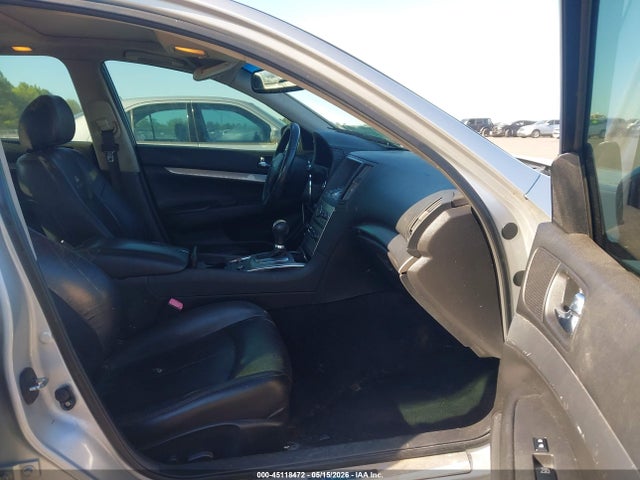 INFINITI G37 Journey
