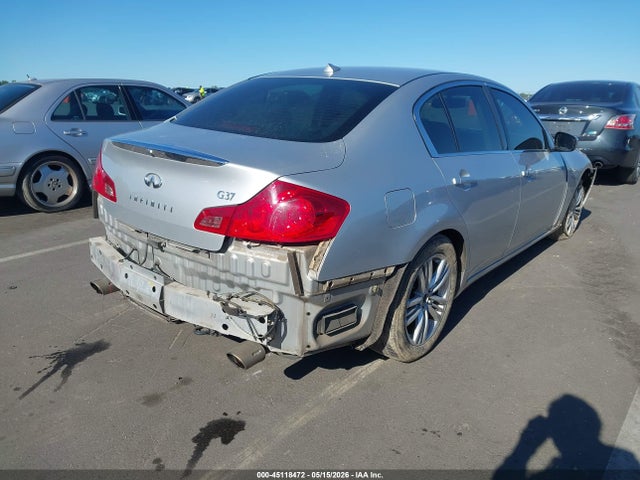 INFINITI G37 Journey