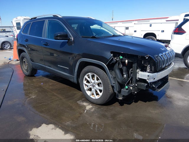 Salvage Jeep Cherokee Image