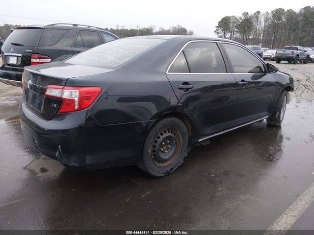 Toyota Camry Le