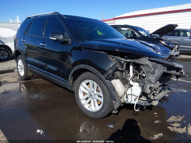 Salvage Ford Explorer Image