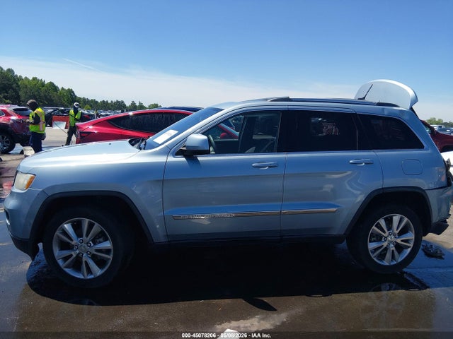 Jeep Grand Cherokee Laredo