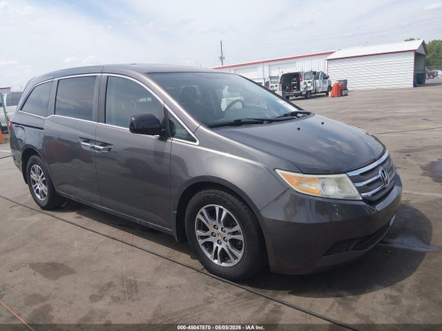Salvage Honda Odyssey Image