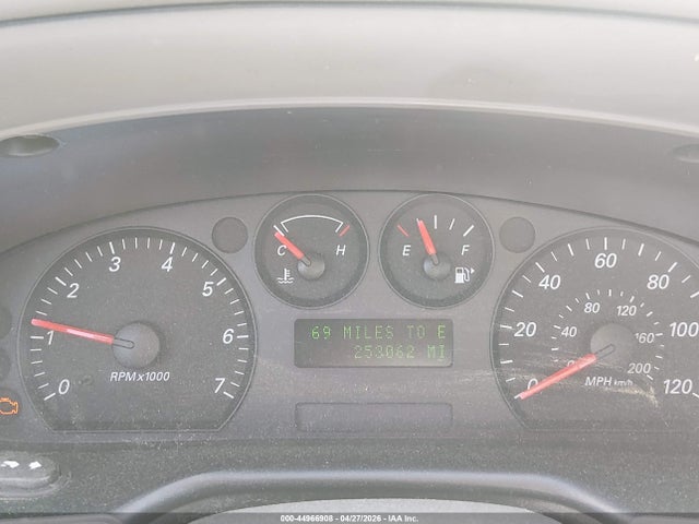 Ford Taurus Se