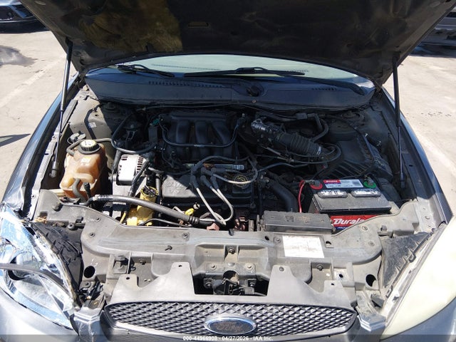 Ford Taurus Se