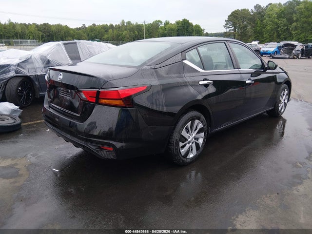 Nissan Altima S Fwd