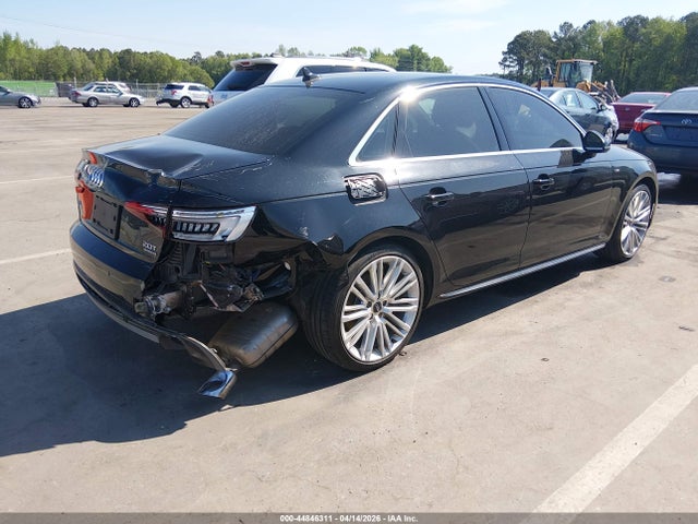 Audi A4 2.0t Premium