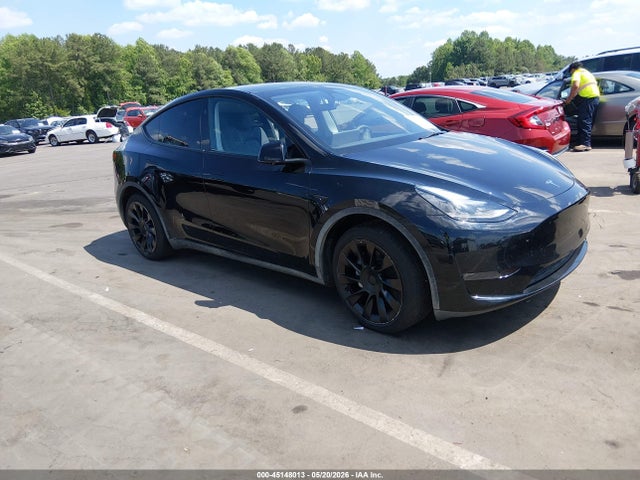 Salvage Tesla Model Y Image