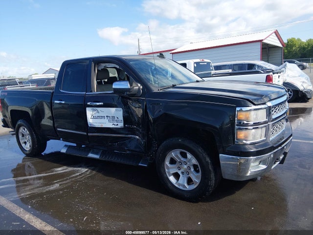 Salvage Chevrolet Silverado 1500 Image